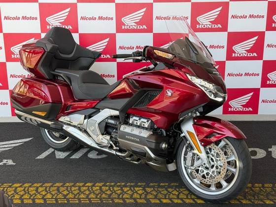 HONDA GL 1800 GOLD WING TOUR 